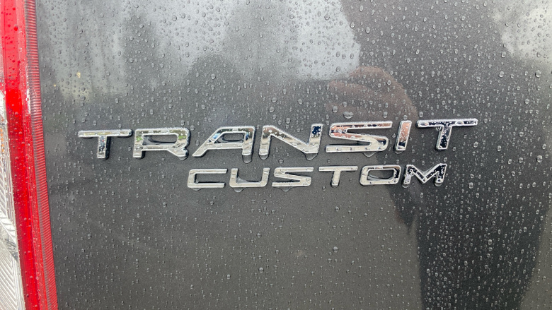 Ford Transit Custom 340 L1 Diesel Fwd 2.0 EcoBlue 170ps Low Roof Limited Van Auto